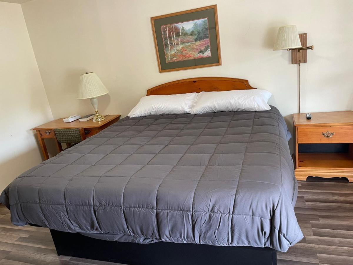 Pine Valley Motel Spruce Pine Exterior foto