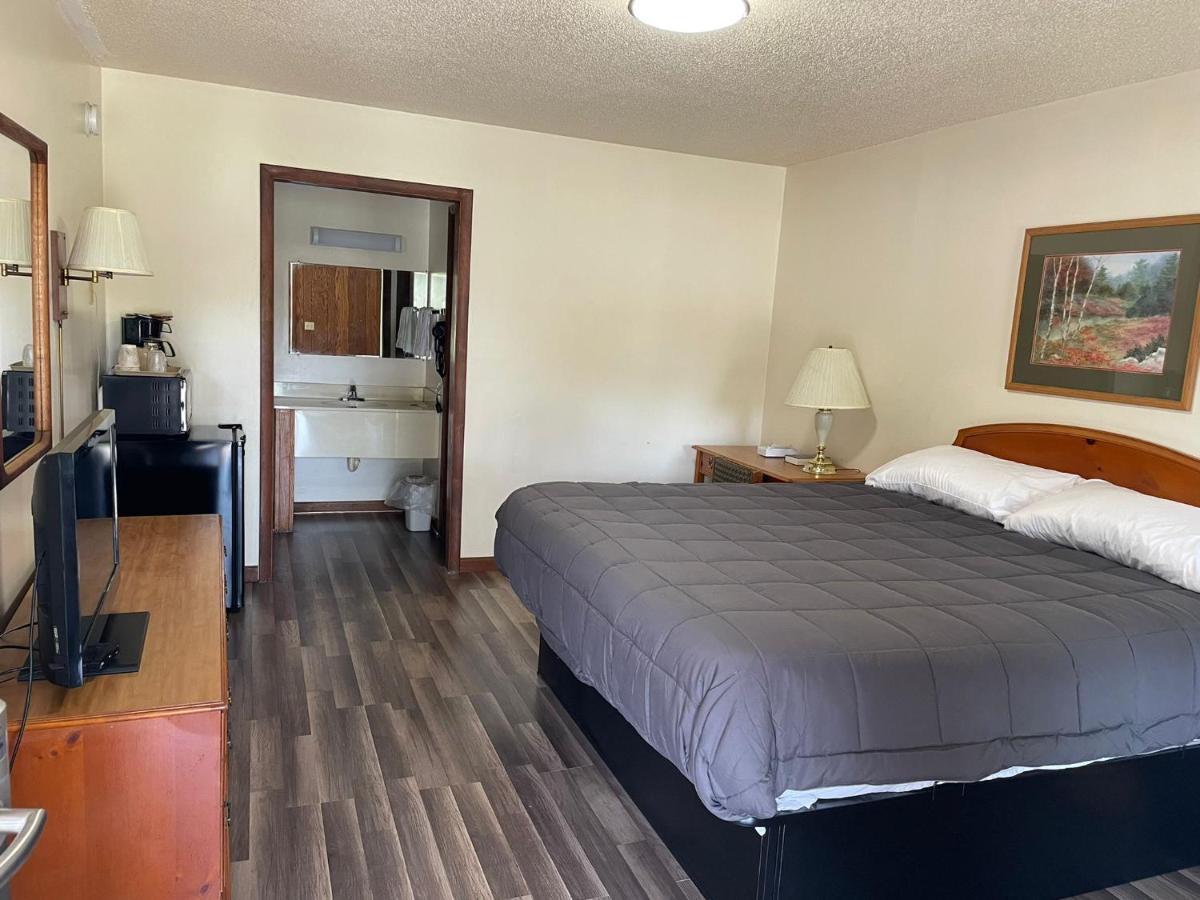 Pine Valley Motel Spruce Pine Exterior foto